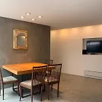 Tres Ambientes Con Parrilla En Macrocentro